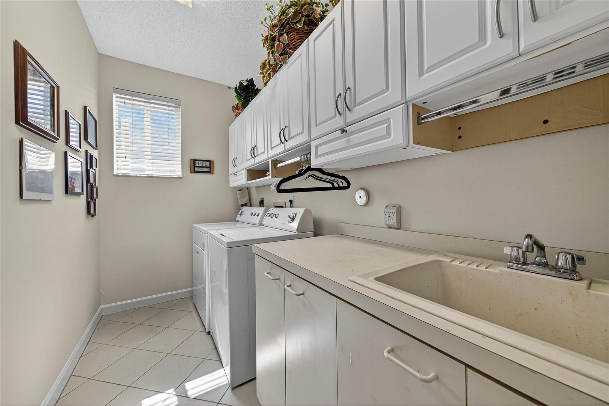 Venetian Isles 1st Sec 43 - Residential