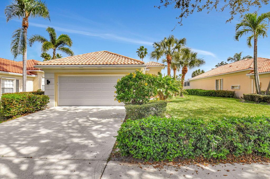 Photo of 2027 Valencia Drive, Delray Beach, FL 33445 (MLS # R11058378)
