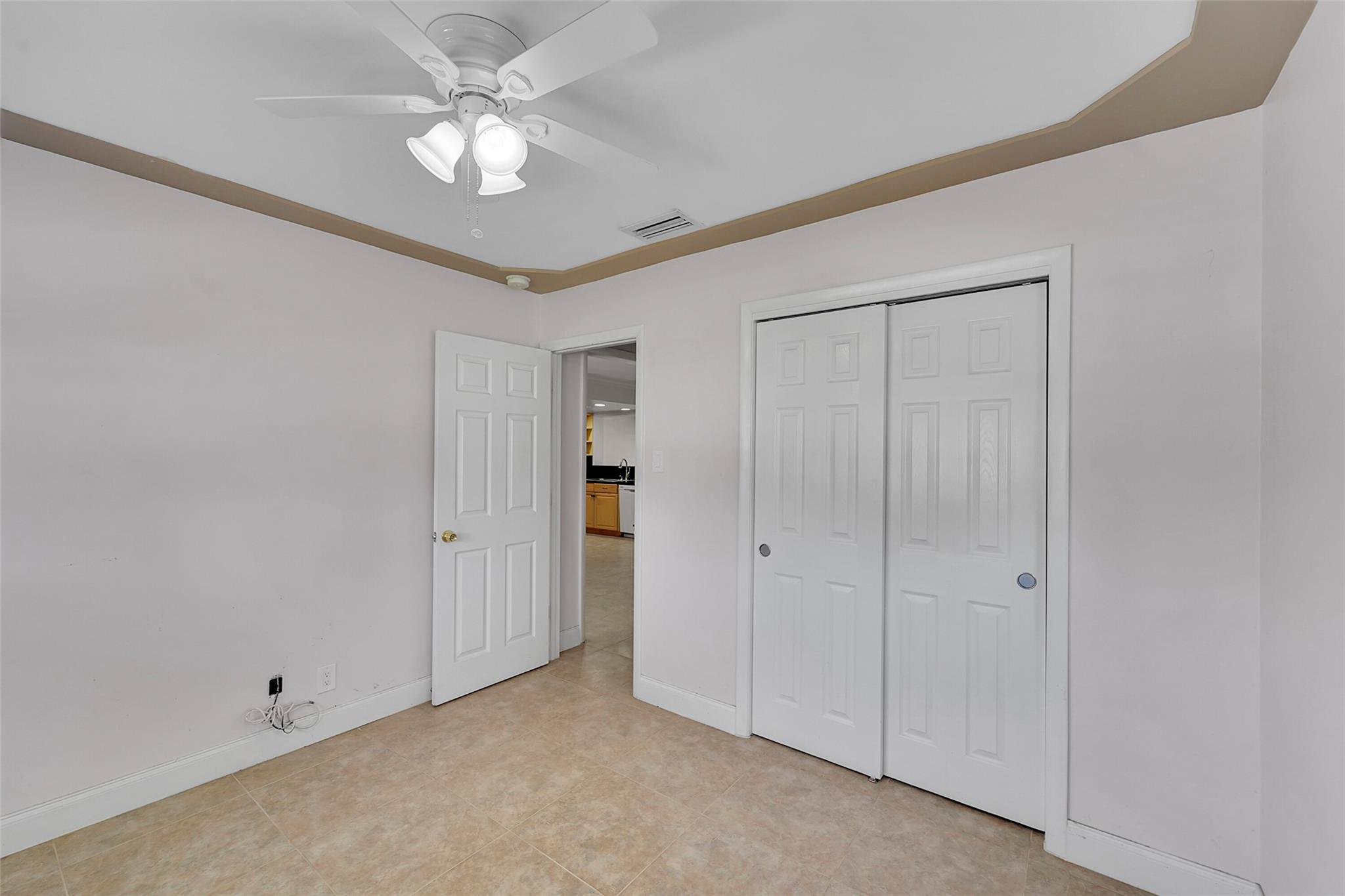 PARADISE GARDENS SEC 4 - Residential Lease