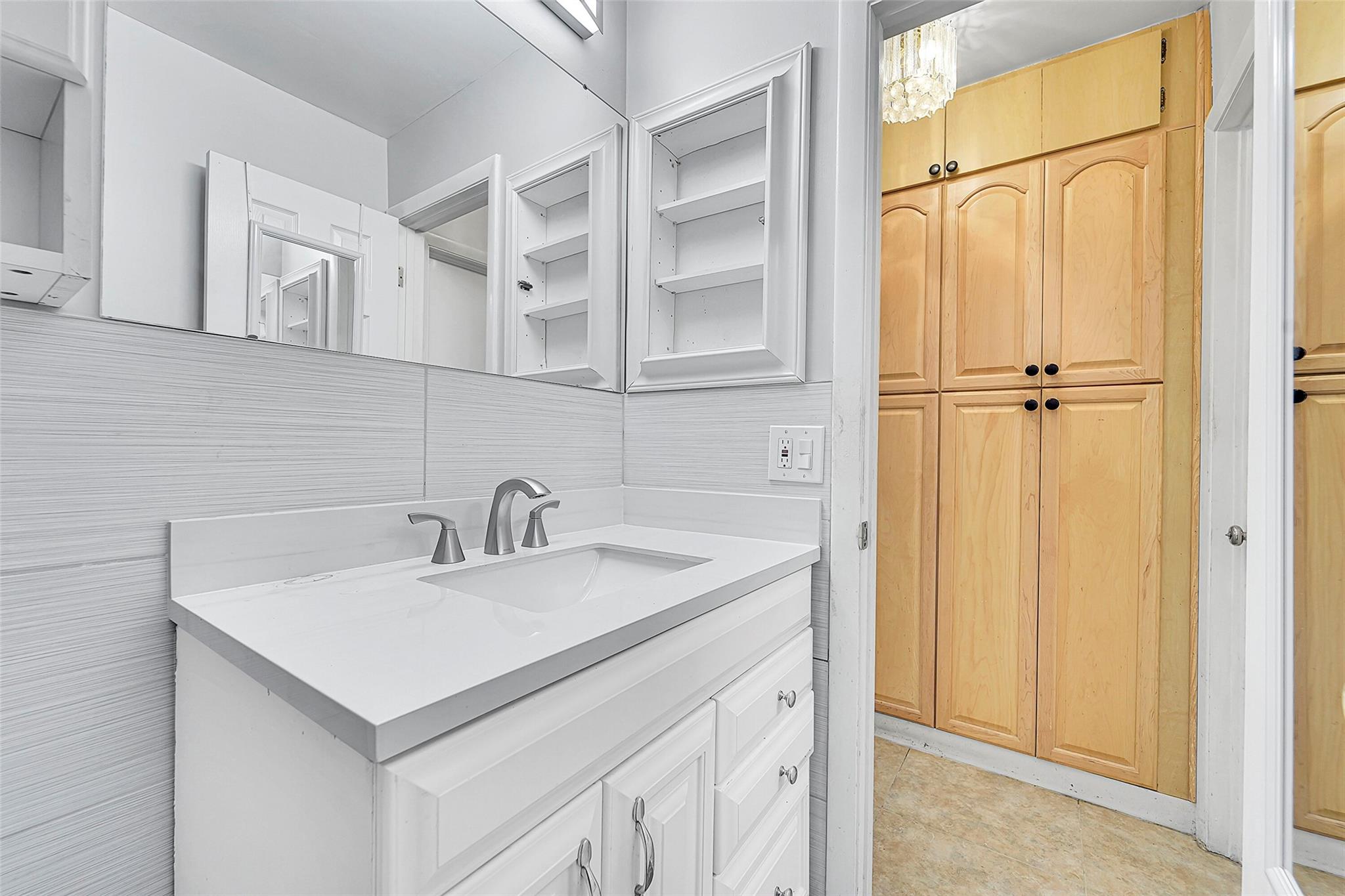 PARADISE GARDENS SEC 4 - Residential Lease