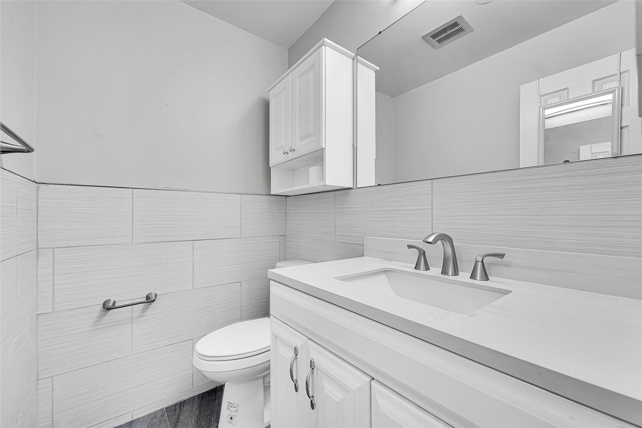 PARADISE GARDENS SEC 4 - Residential Lease