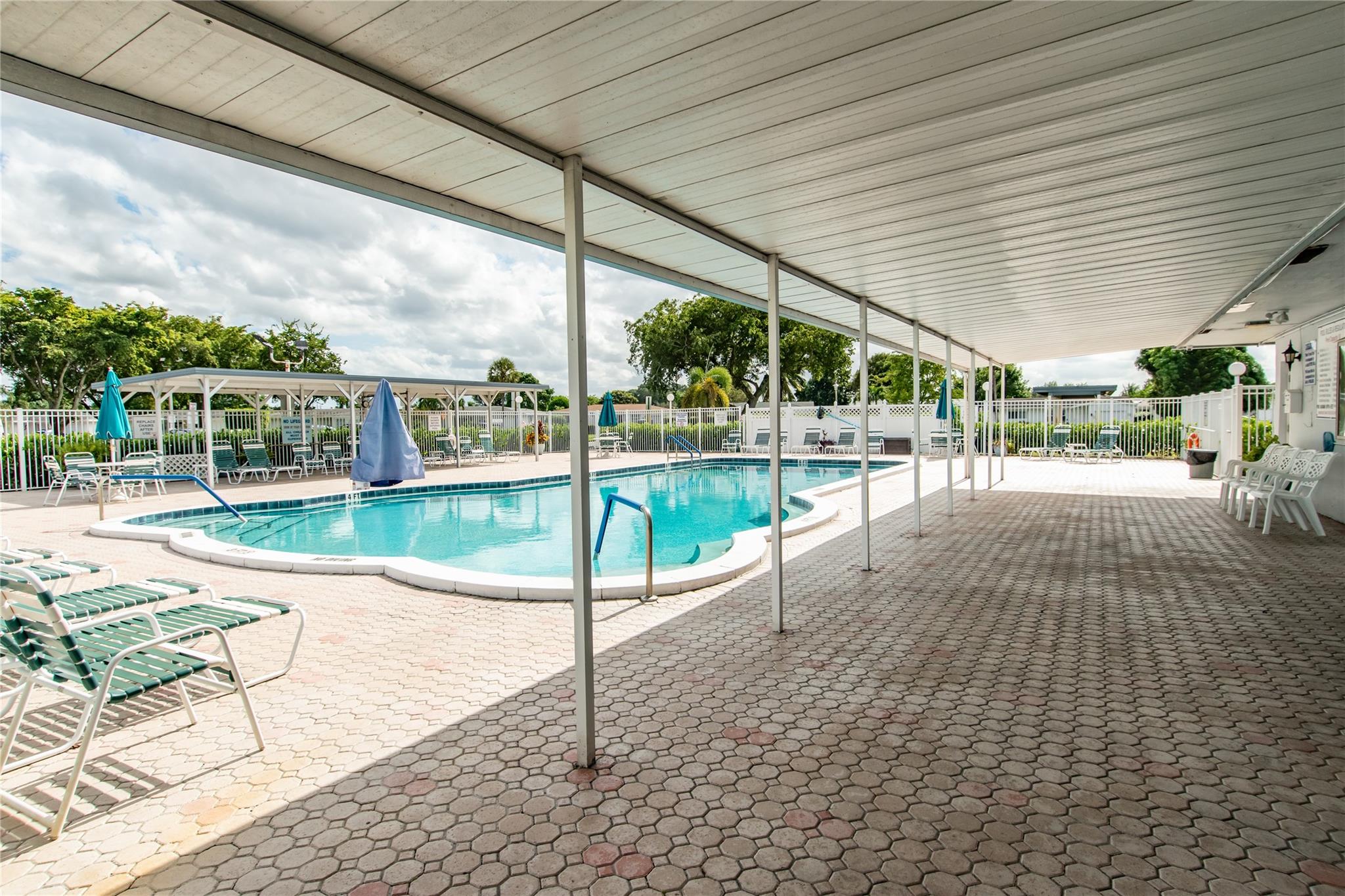 PARADISE GARDENS SEC 4 - Residential Lease