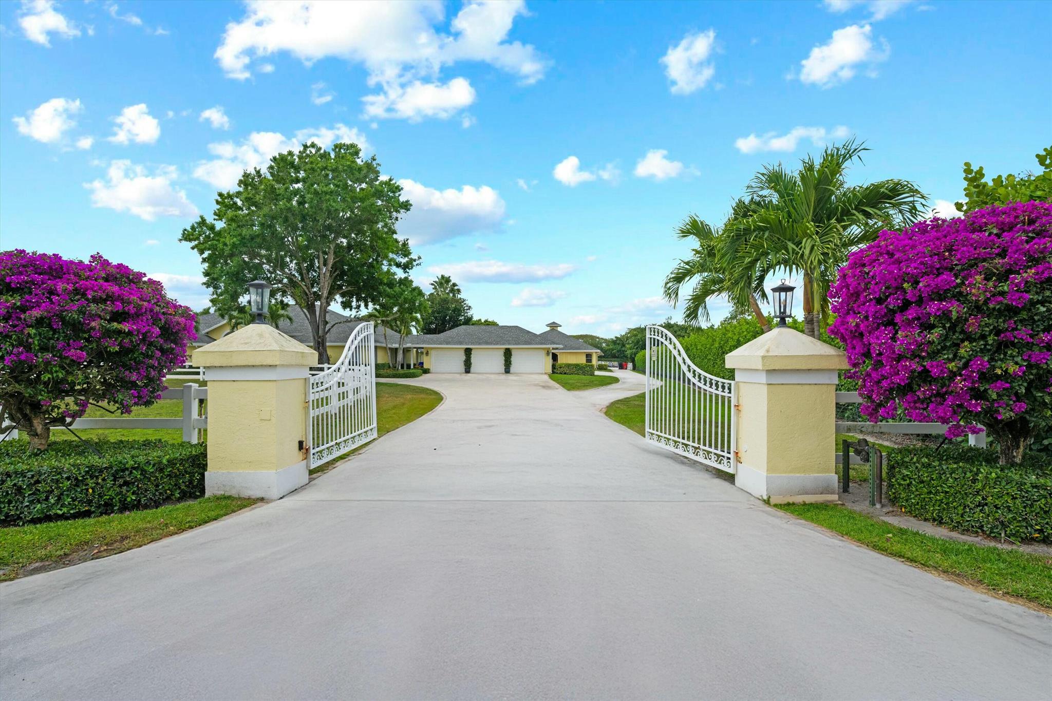 14466 Laurel Trail, Wellington, FL, 33414/$330,000 1 14466 Laurel Trail