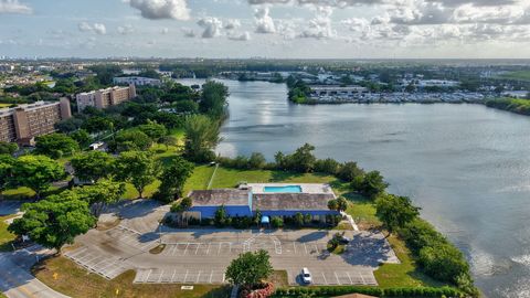 A home in Deerfield Beach