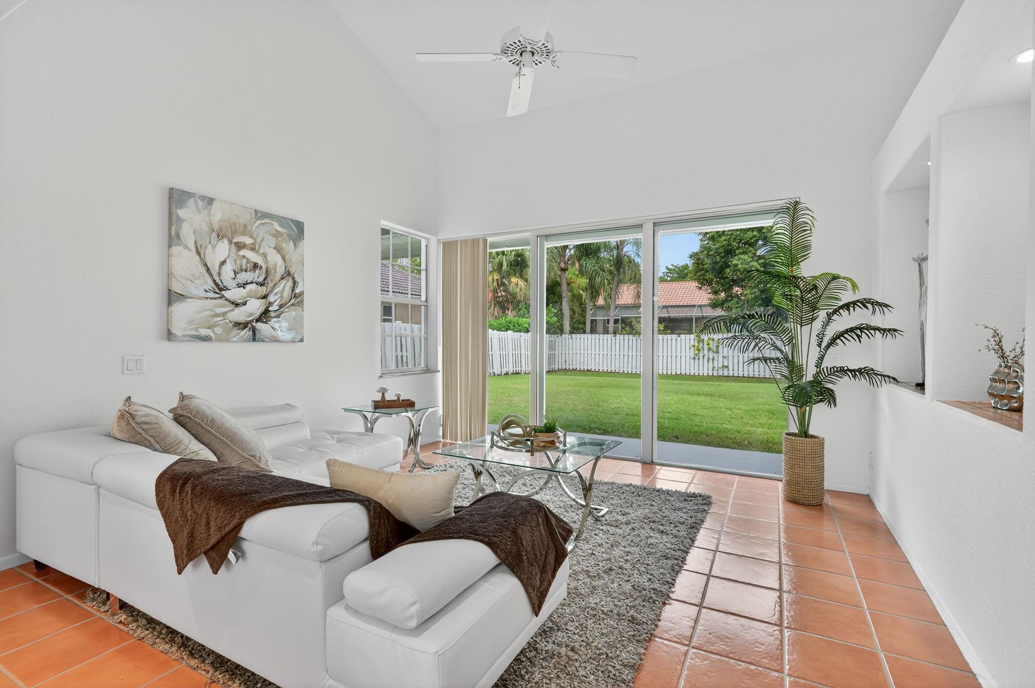 Laguna Springs 1 - Residential