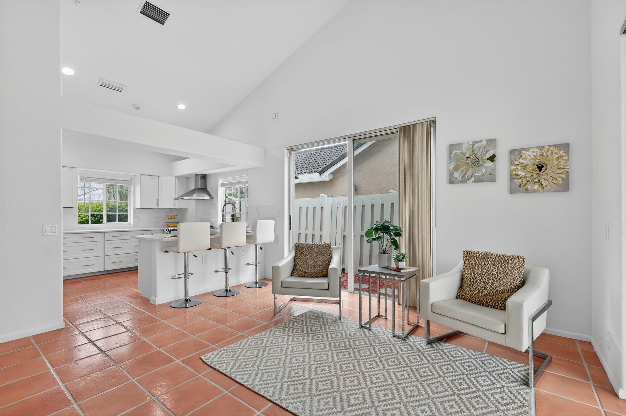 Laguna Springs 1 - Residential