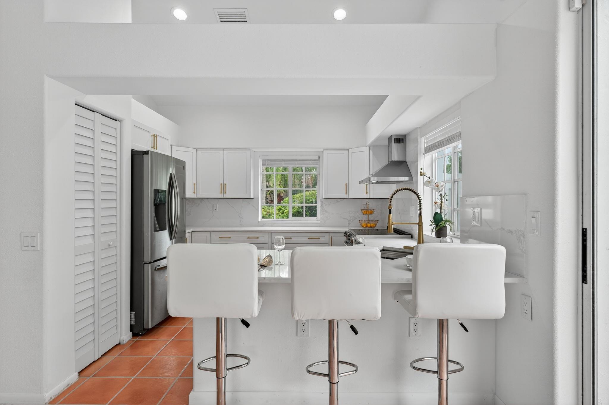 Laguna Springs 1 - Residential