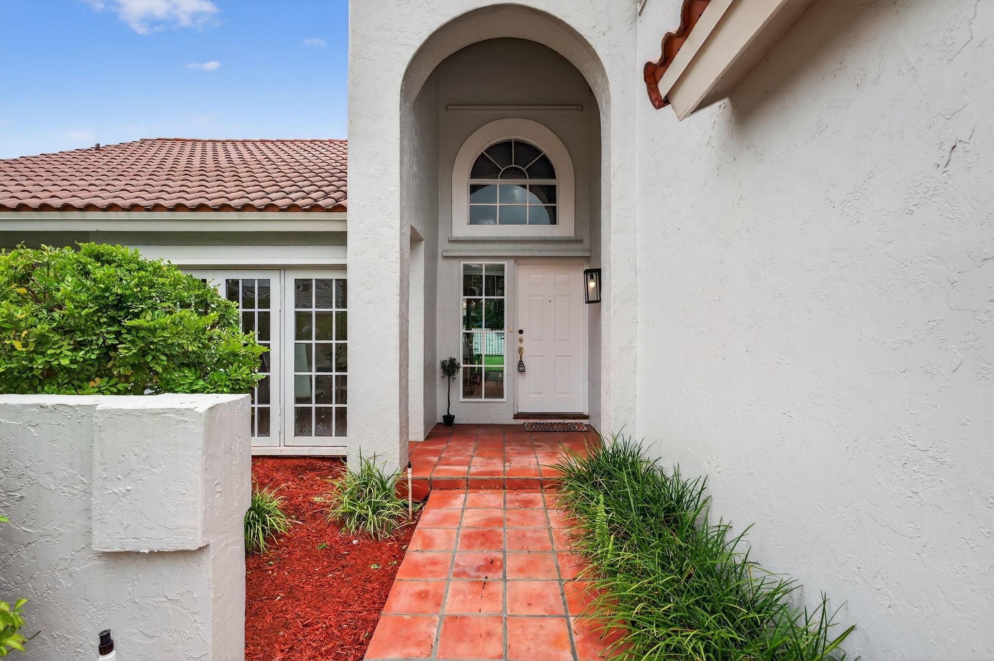 Laguna Springs 1 - Residential