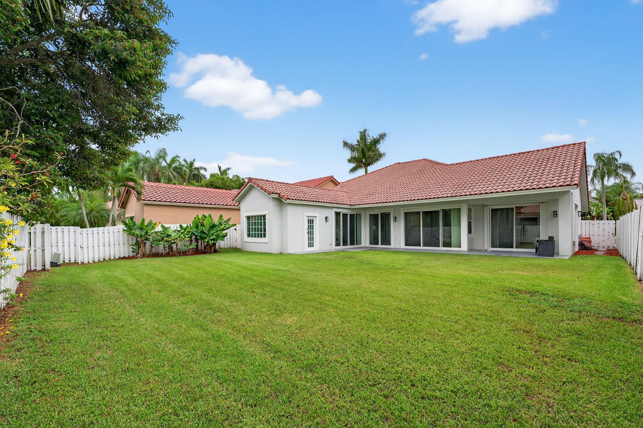 Laguna Springs 1 - Residential