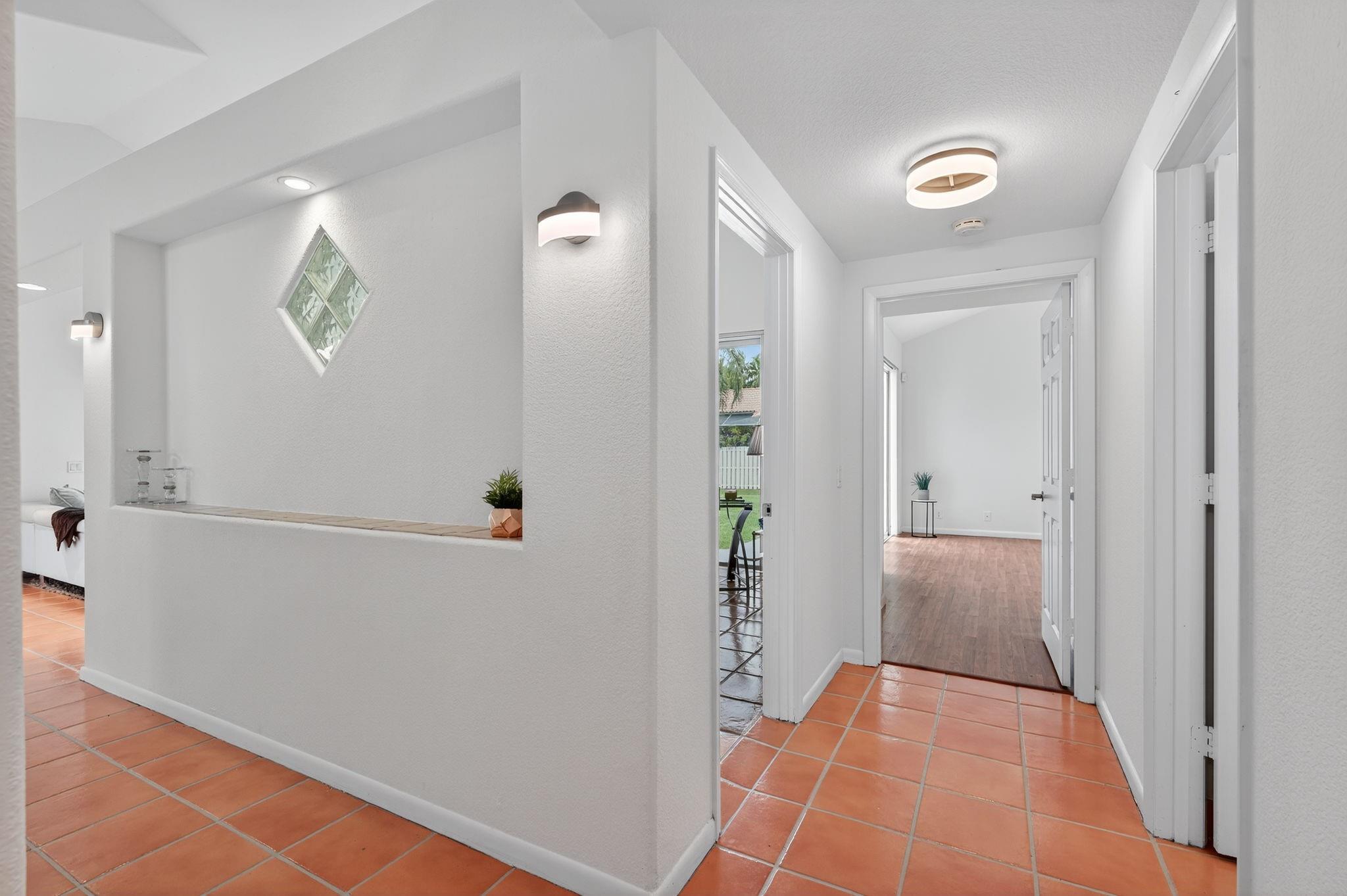 Laguna Springs 1 - Residential