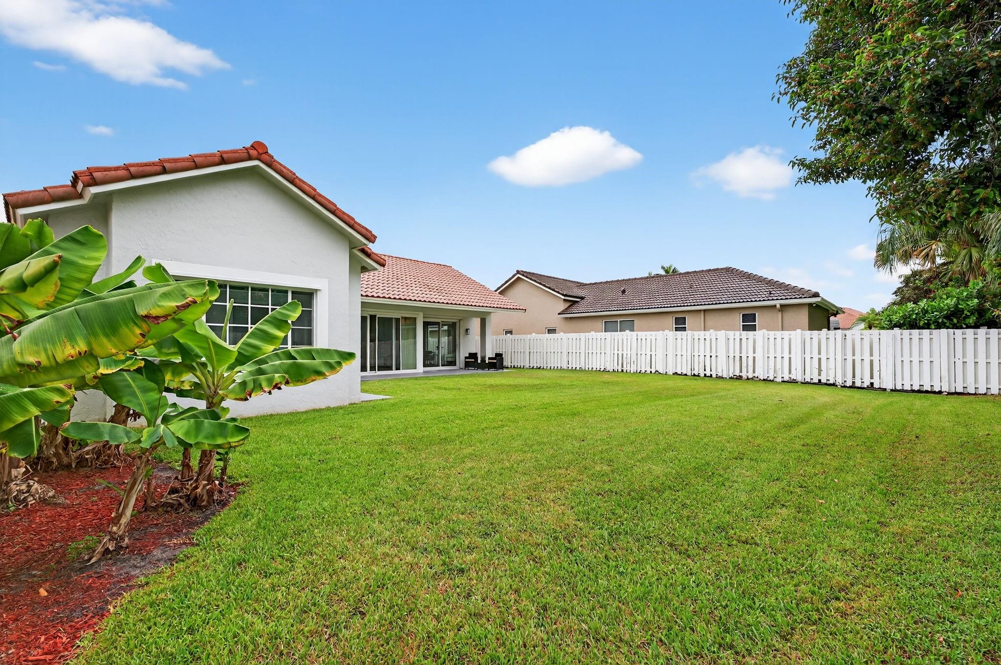 Laguna Springs 1 - Residential