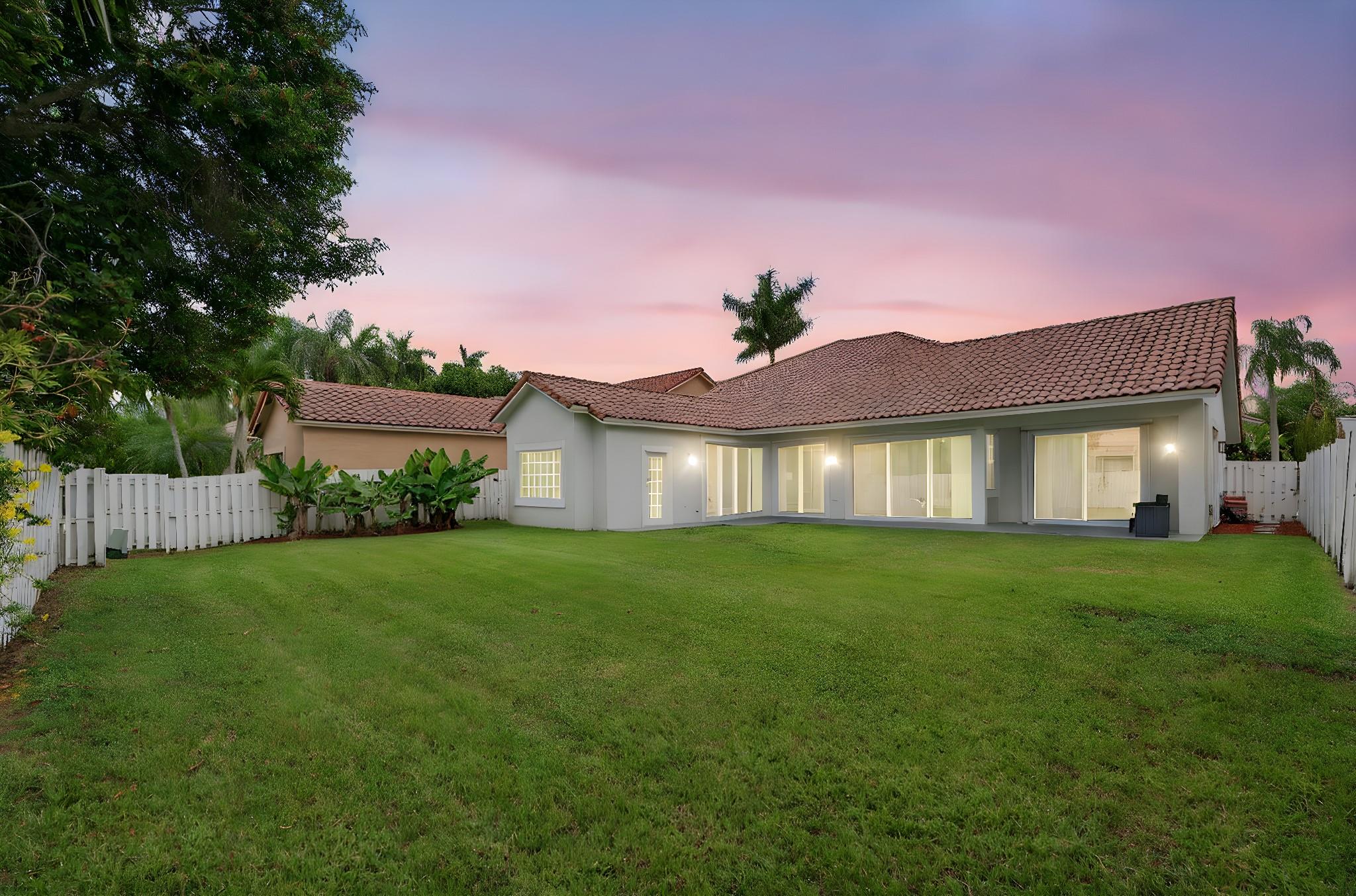 Laguna Springs 1 - Residential