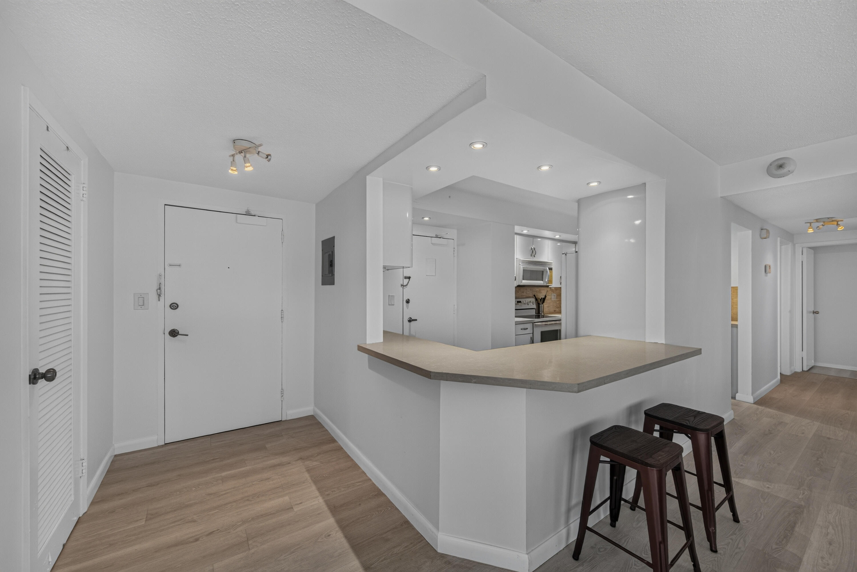 3800 Galt Ocean Drive 1605