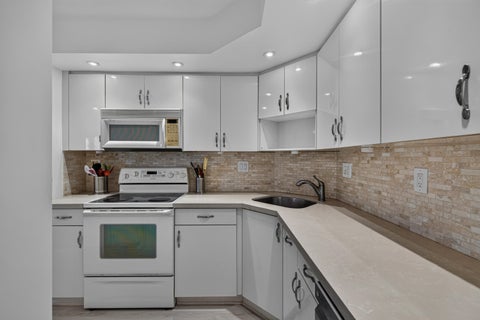Tiny photo for 3800 Galt Ocean Drive #1605, Fort Lauderdale, FL 33308 (MLS # B26046206)