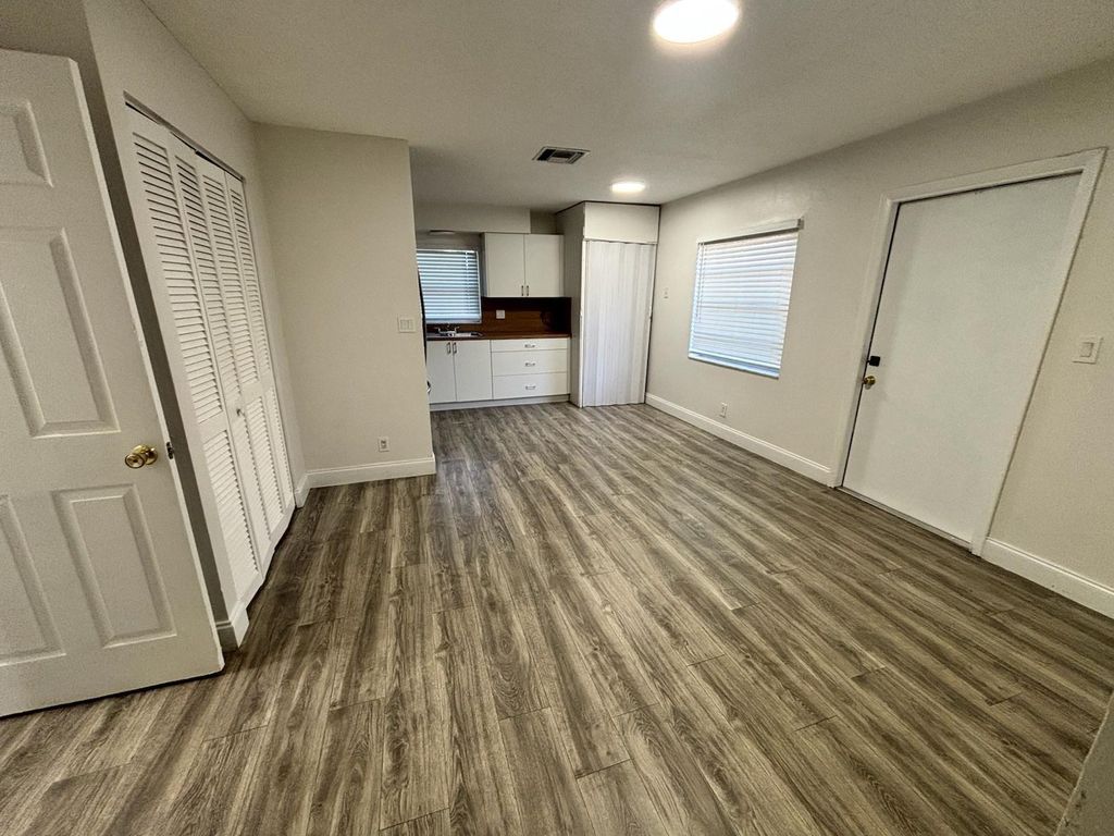 Photo of 1490 NW 22nd St #A, Fort Lauderdale, FL 33311 (MLS # F10526282)