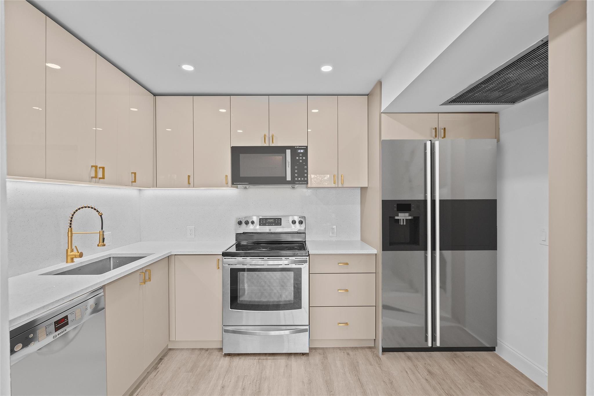 Century Village at Boca R - Residential Lease