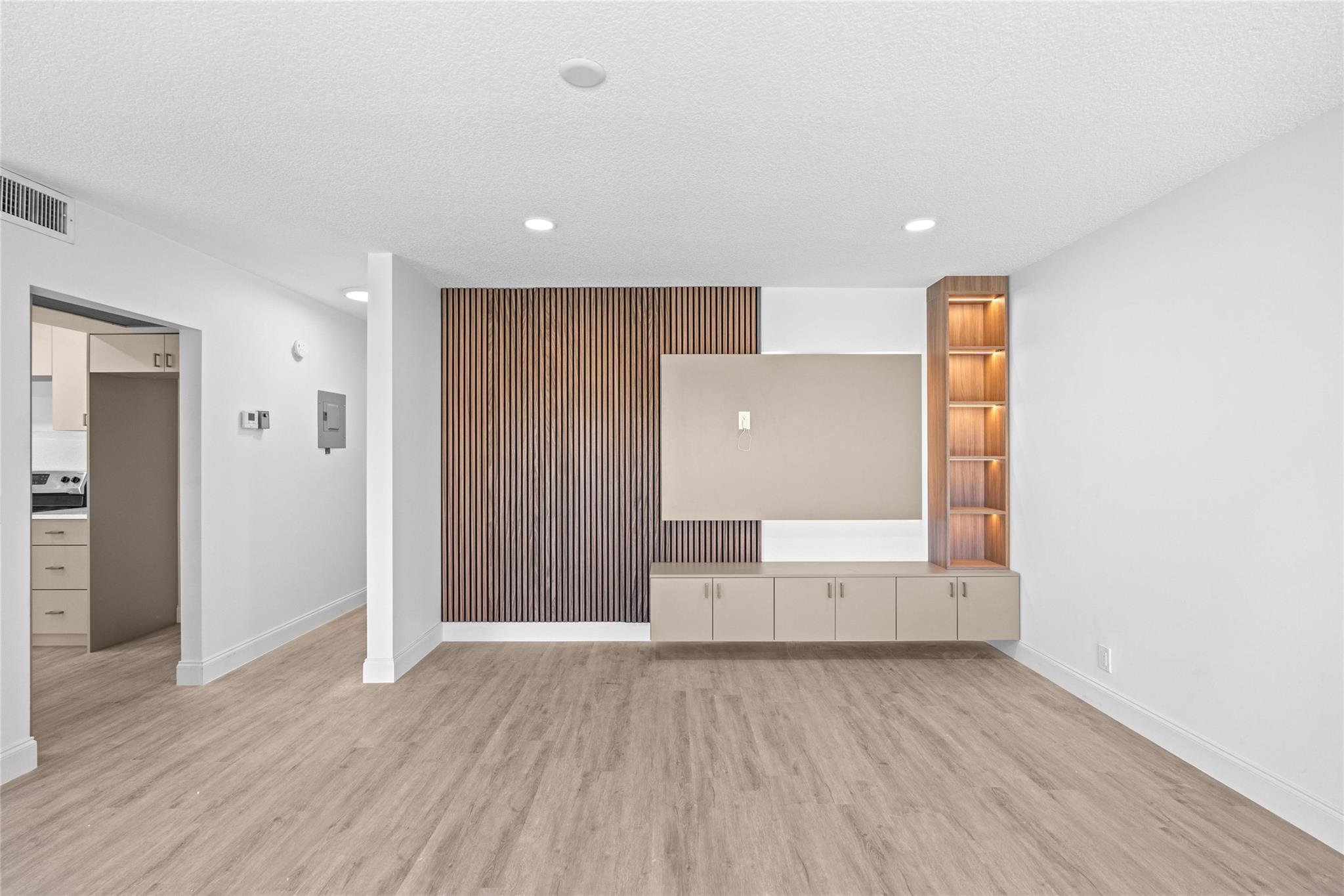 Century Village at Boca R - Residential Lease