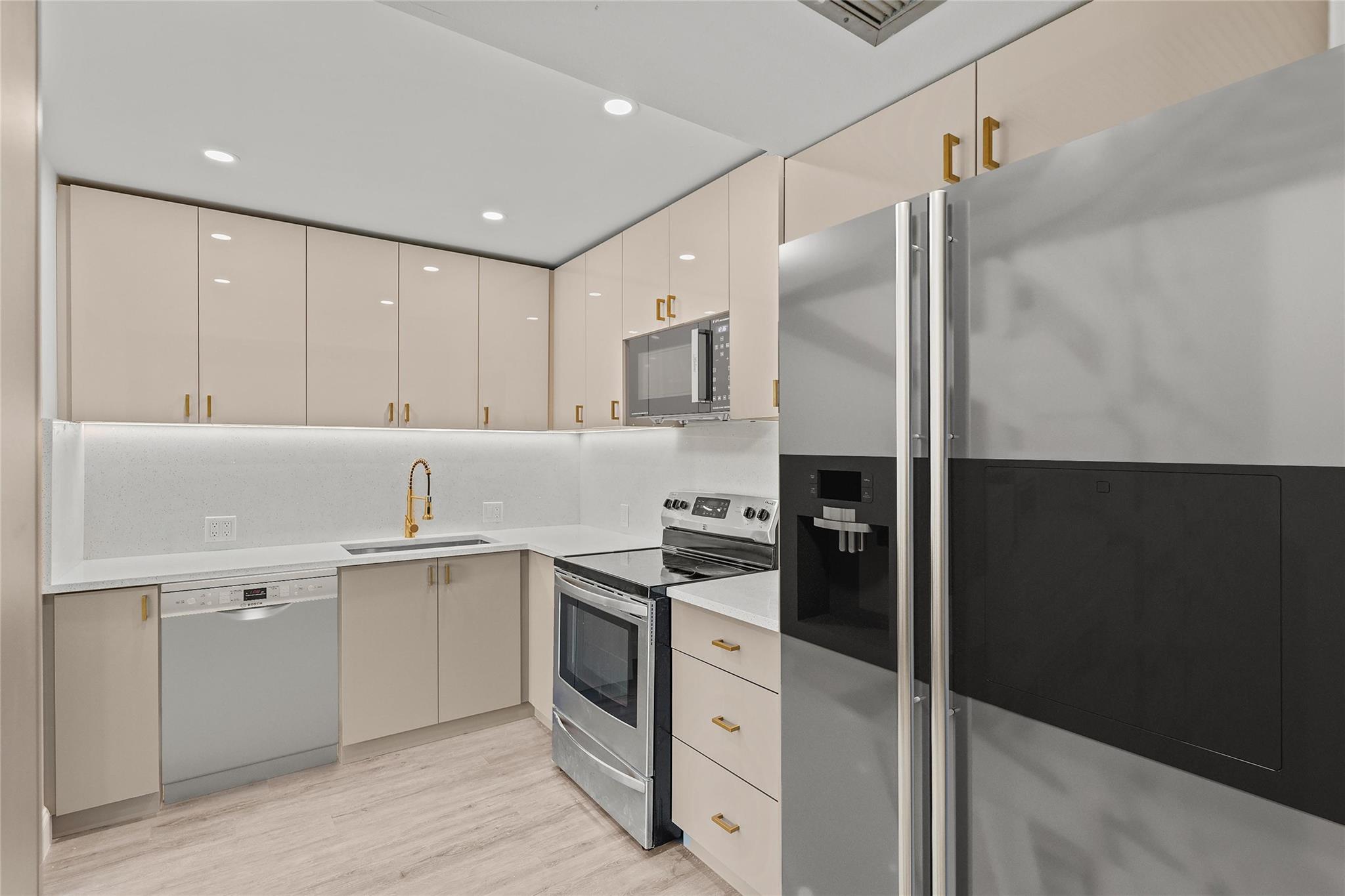 Century Village at Boca R - Residential Lease