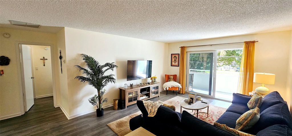 Photo of 3212 NE 12th Street #202, Pompano Beach, FL 33062 (MLS # B26029917)