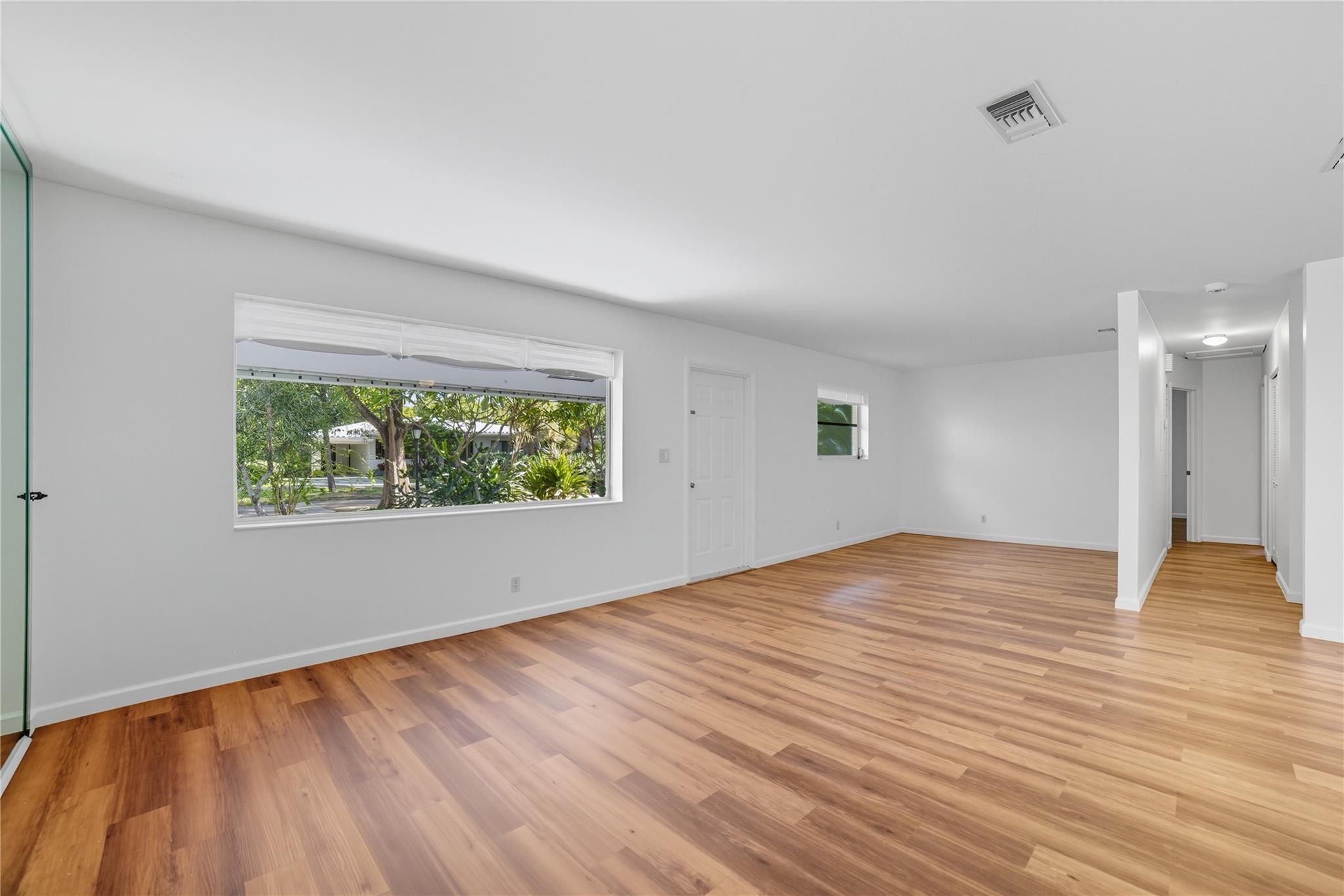MANOR GROVE - Residential