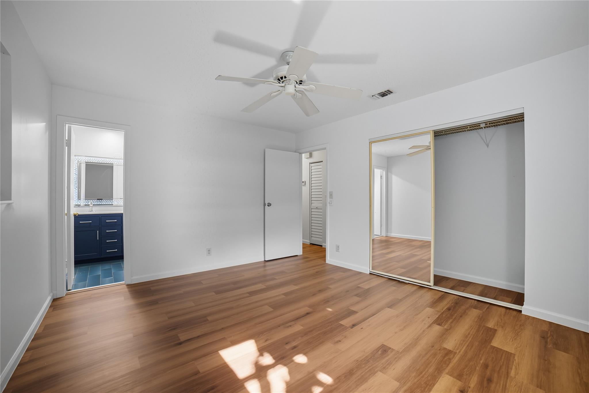 MANOR GROVE - Residential