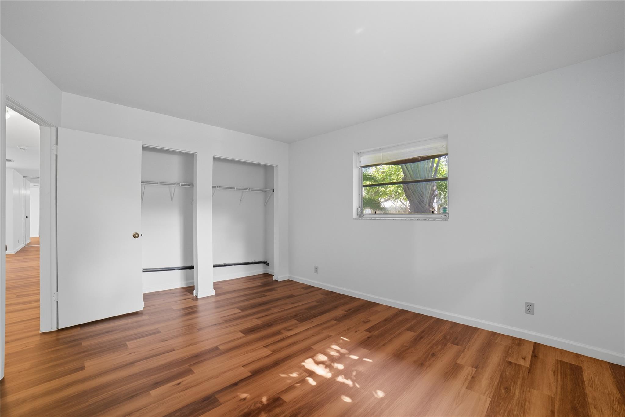 MANOR GROVE - Residential