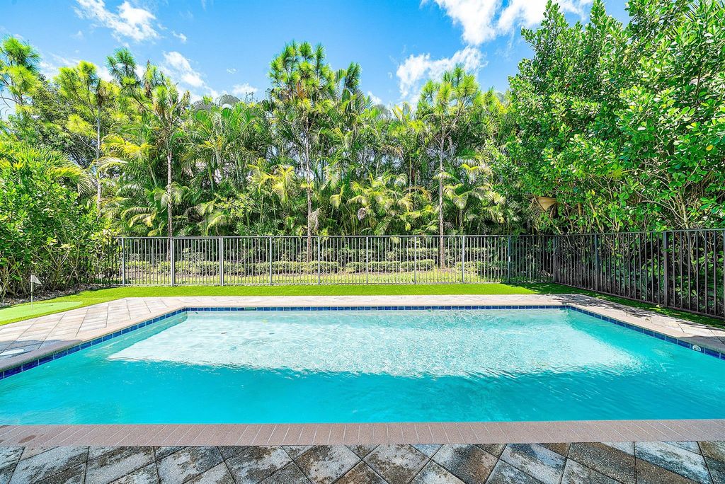 Photo of 16262 Cabernet Drive, Delray Beach, FL 33446 (MLS # R11132993)