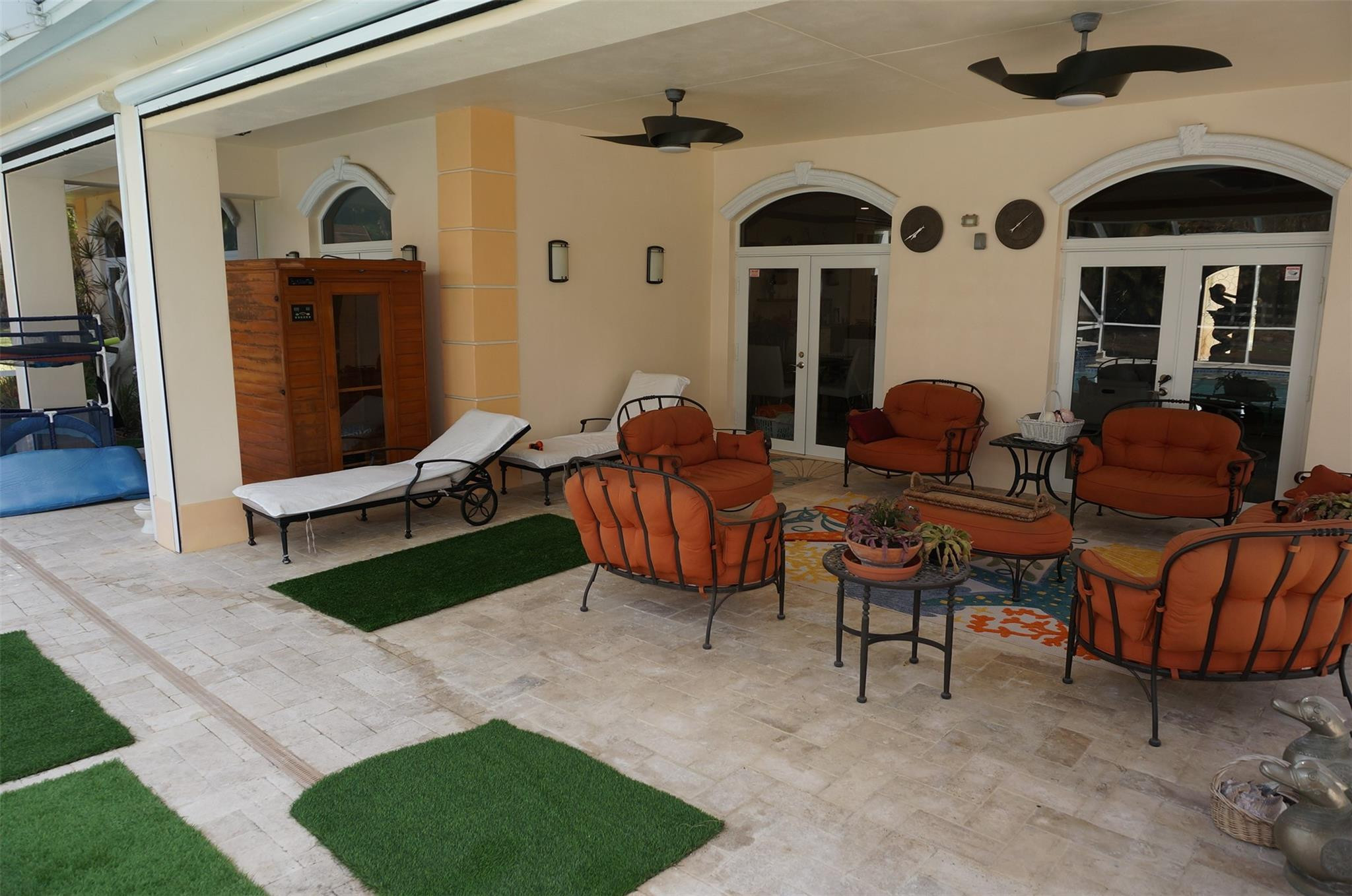 PALM BEACH LITTLE RANCHES 2 - Residential