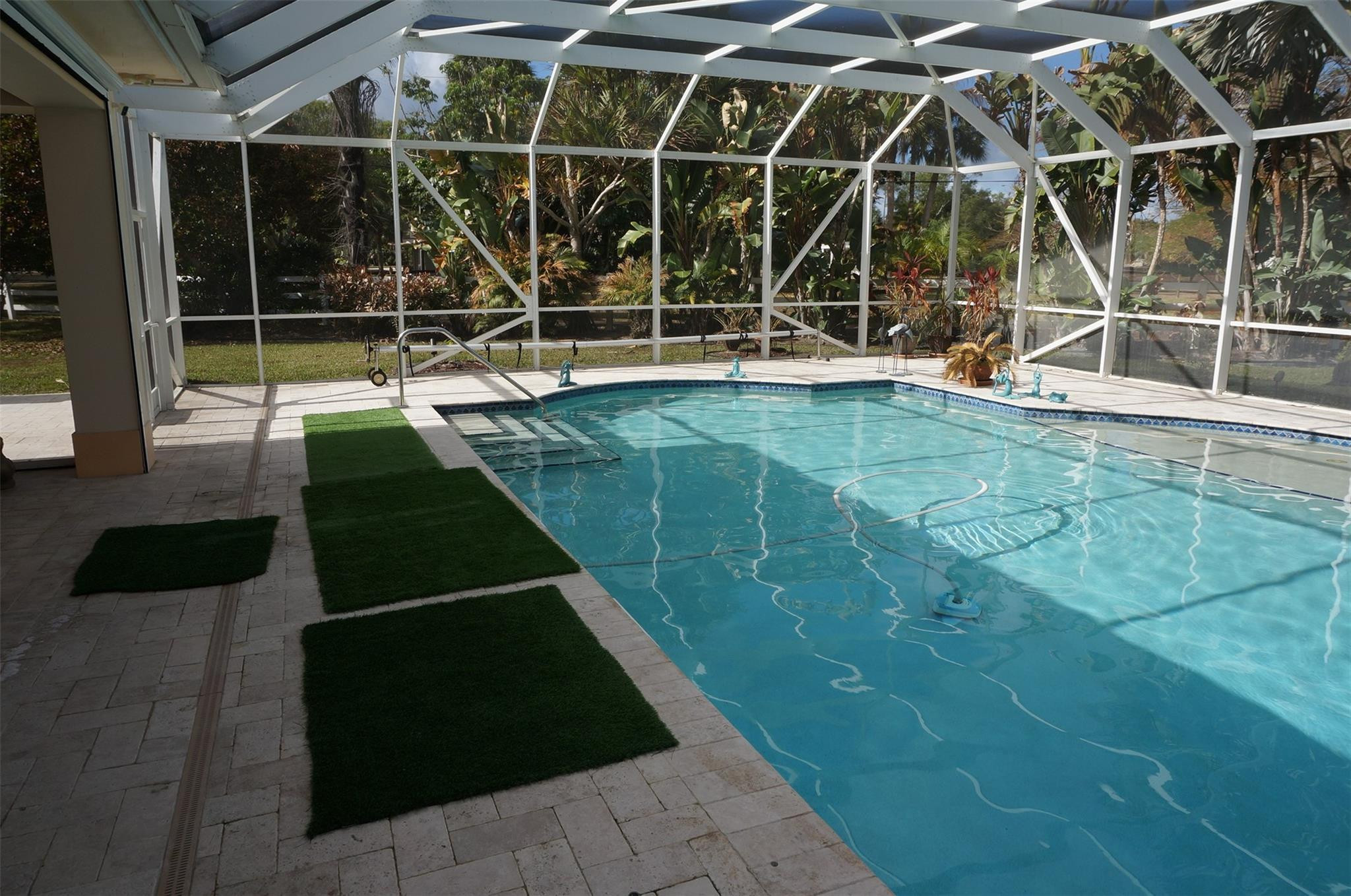 PALM BEACH LITTLE RANCHES 2 - Residential