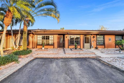 2271 Dogwood Ct 2271 Pembroke Pines FL 33026