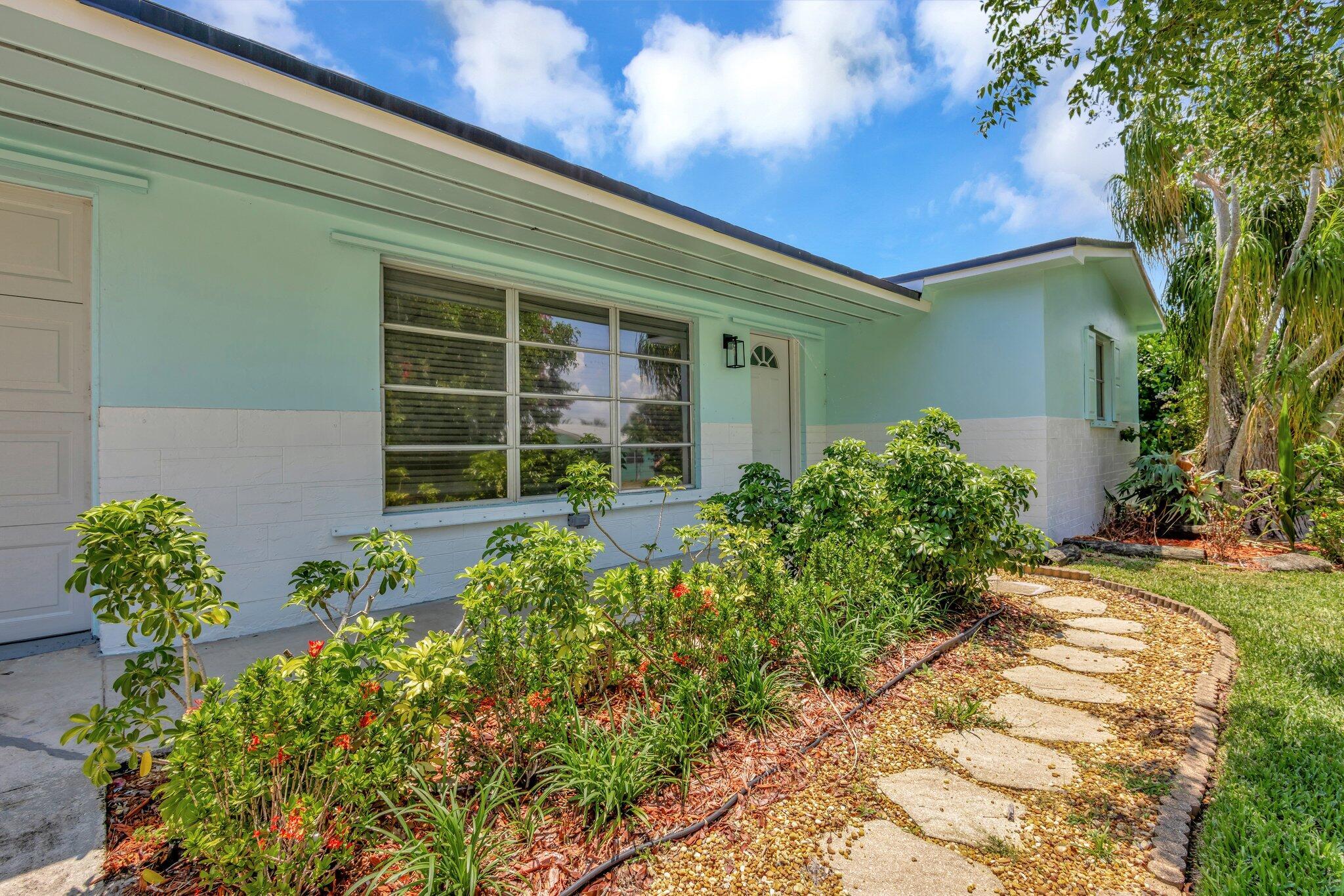 3837 NE Melba Drive