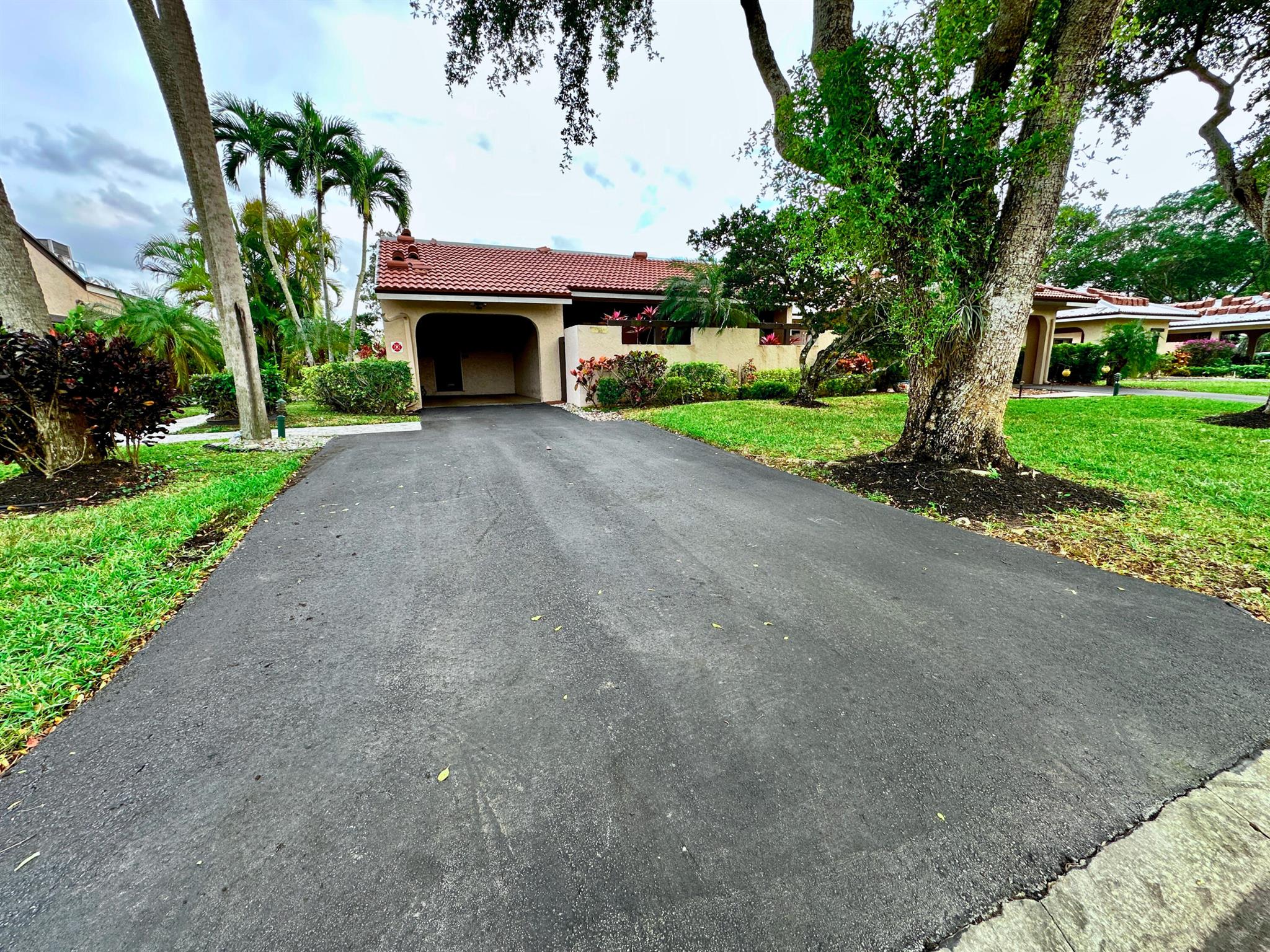 9258 Vista Del Lago A