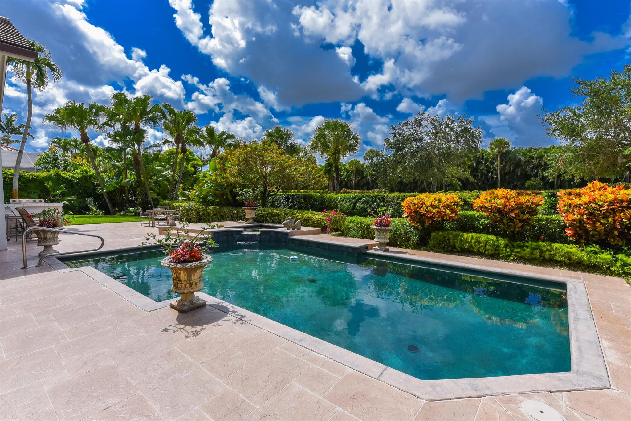 ST ANDREWS COUNTRY CLUB - Residential