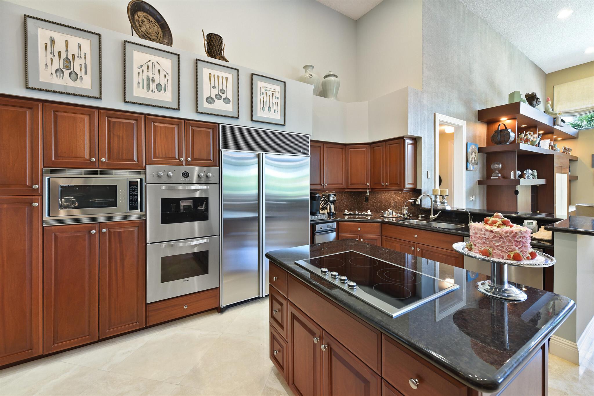 ST ANDREWS COUNTRY CLUB - Residential