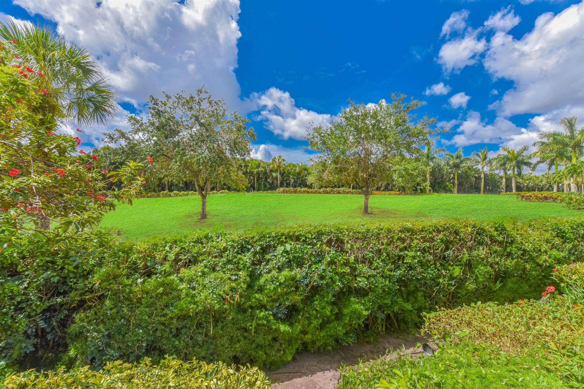 ST ANDREWS COUNTRY CLUB - Residential