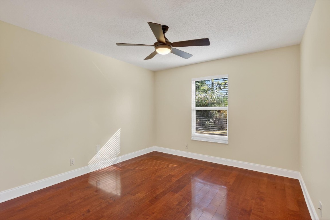 Acreage & Unrec - Residential