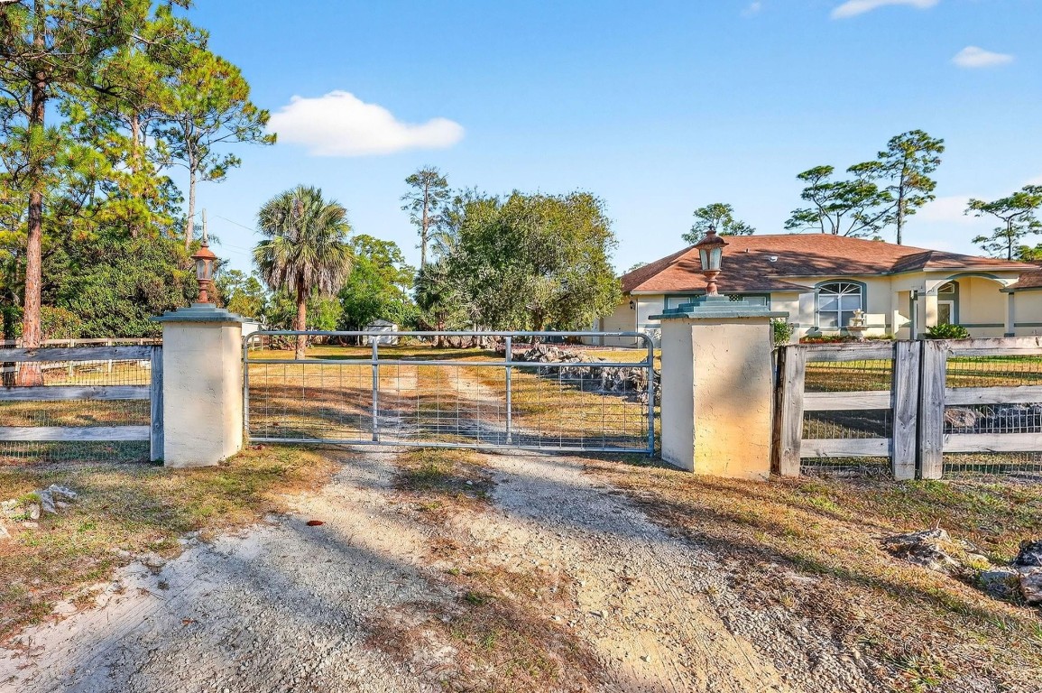 Acreage & Unrec - Residential