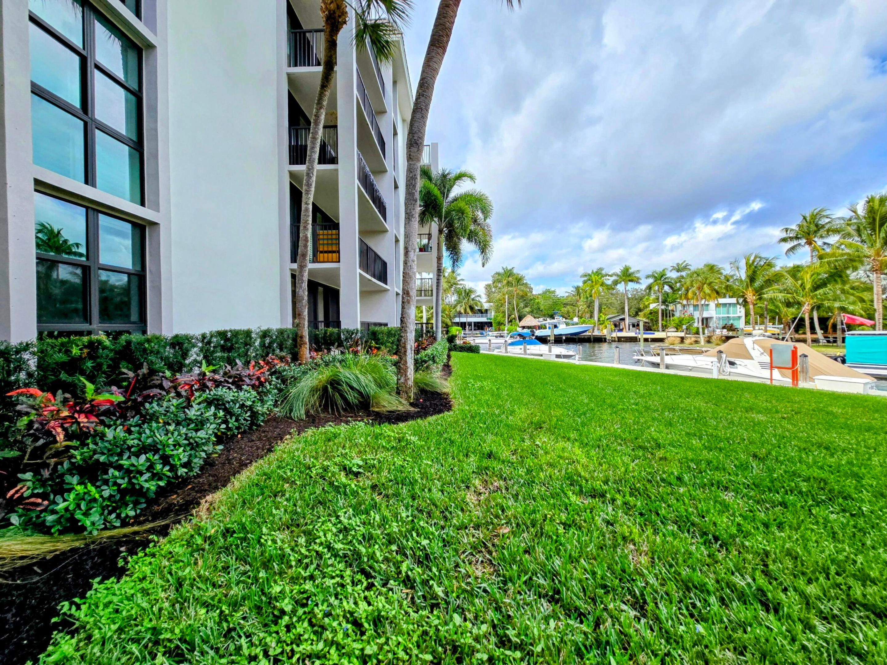 View photos, virtual tours, details... 1350 River Reach 101