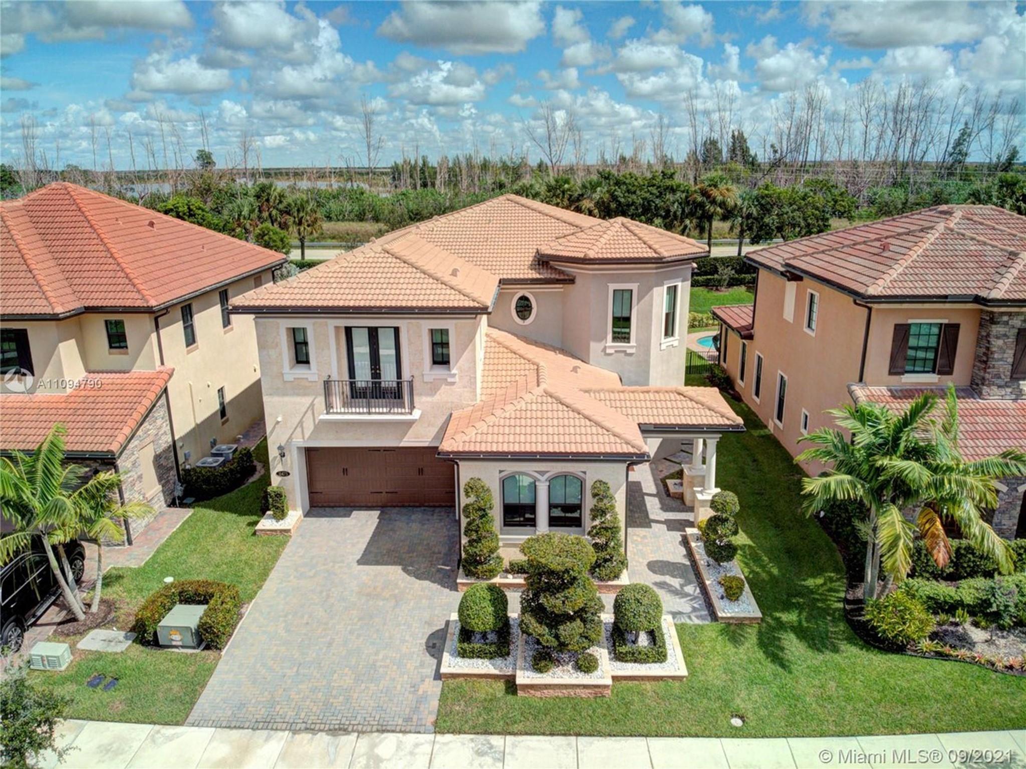 11475 Solstice Cir