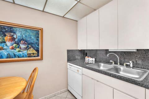 Tiny photo for 420 Richmond C #420, Deerfield Beach, FL 33442 (MLS # F10544703)