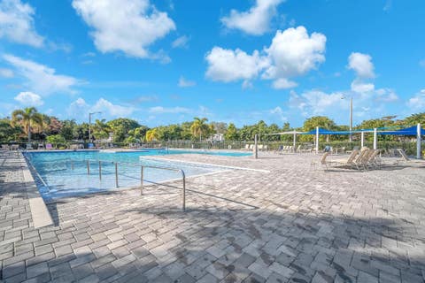 Tiny photo for 420 Richmond C #420, Deerfield Beach, FL 33442 (MLS # F10544703)