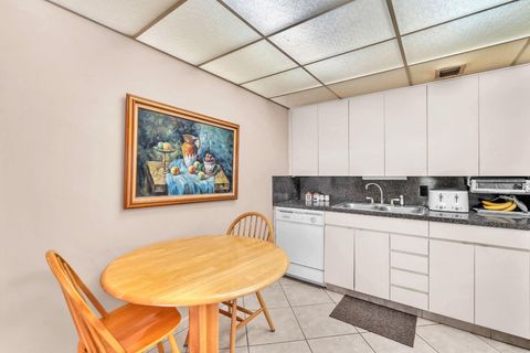 Tiny photo for 420 Richmond C #420, Deerfield Beach, FL 33442 (MLS # F10544703)