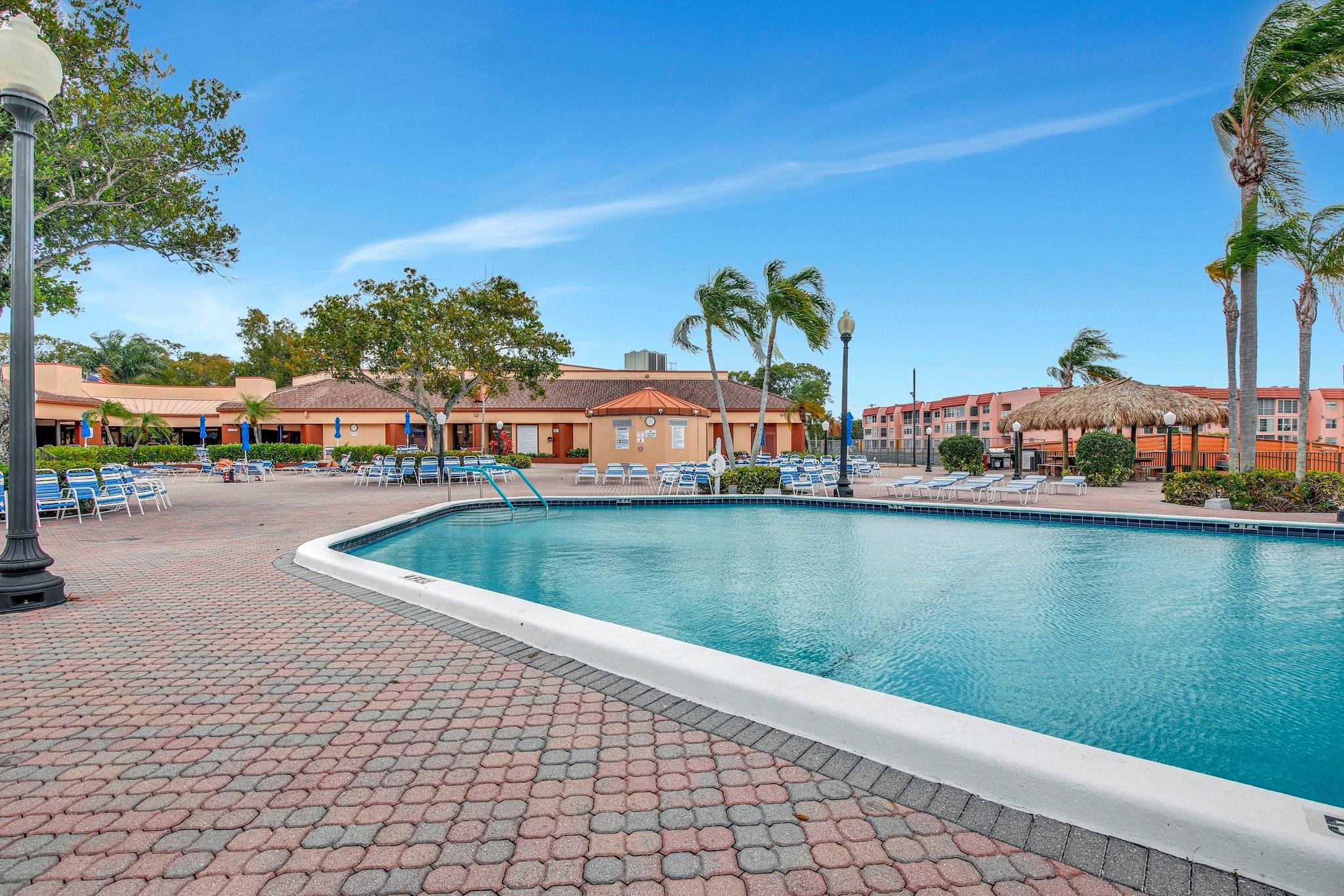 Sunrise Lakes - Residential