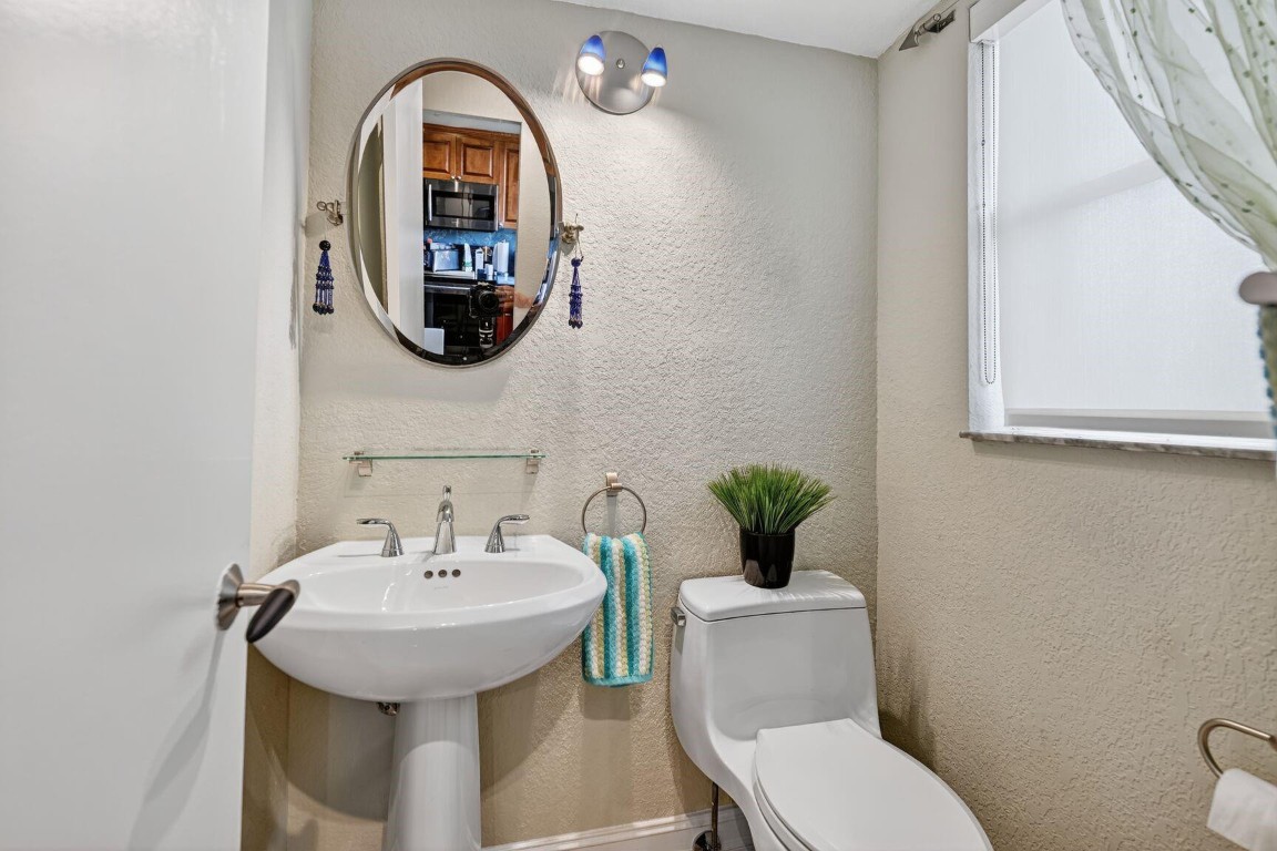 TOWNHOUSE EAST 1 - Residential