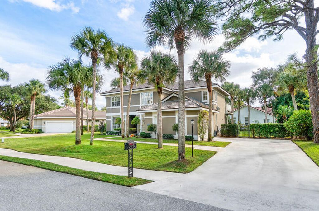 Photo of 2620 Windham Court, Delray Beach, FL 33445 (MLS # R11141326)