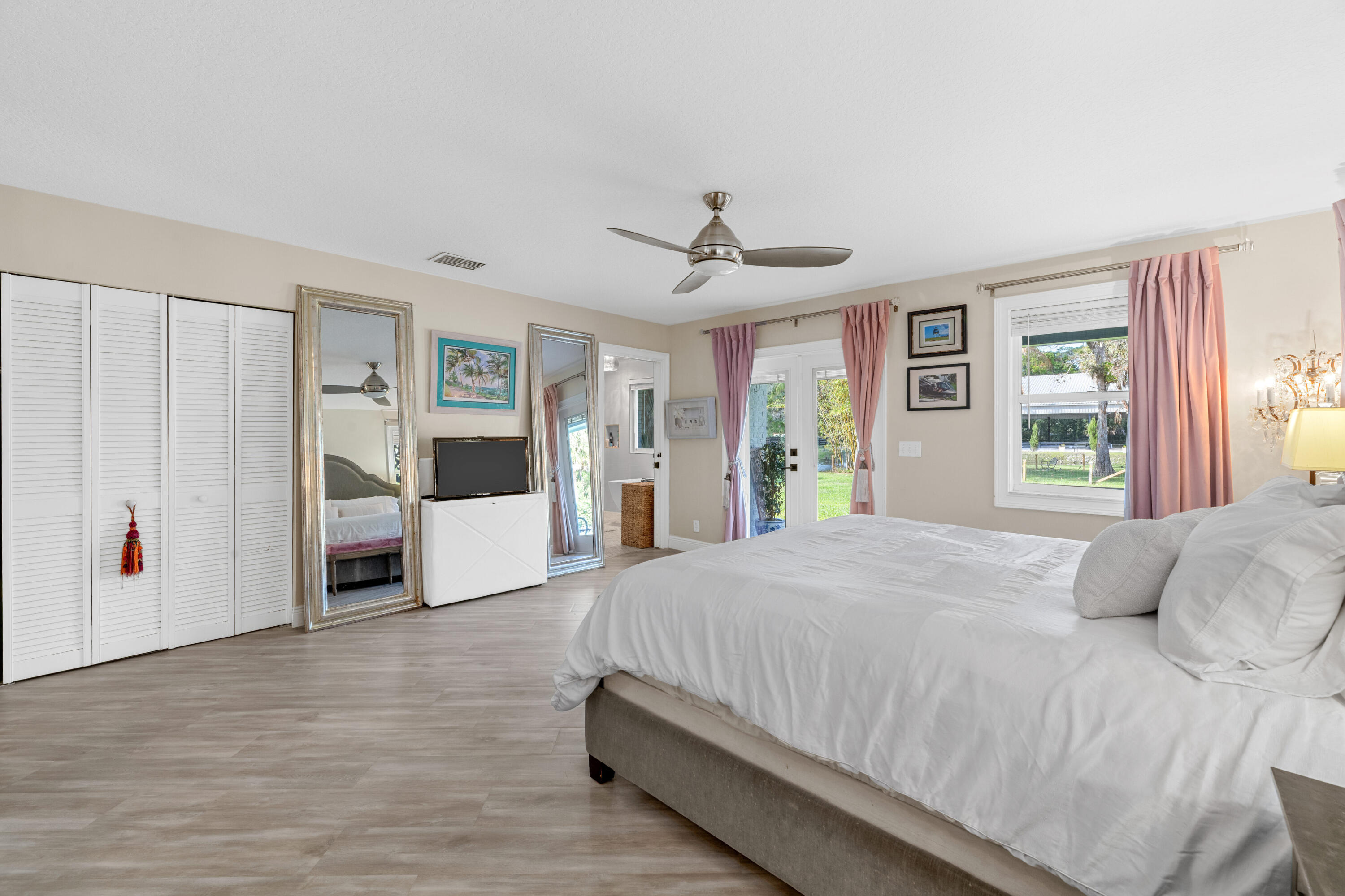 LOXAHATCHEE GROVES - Residential