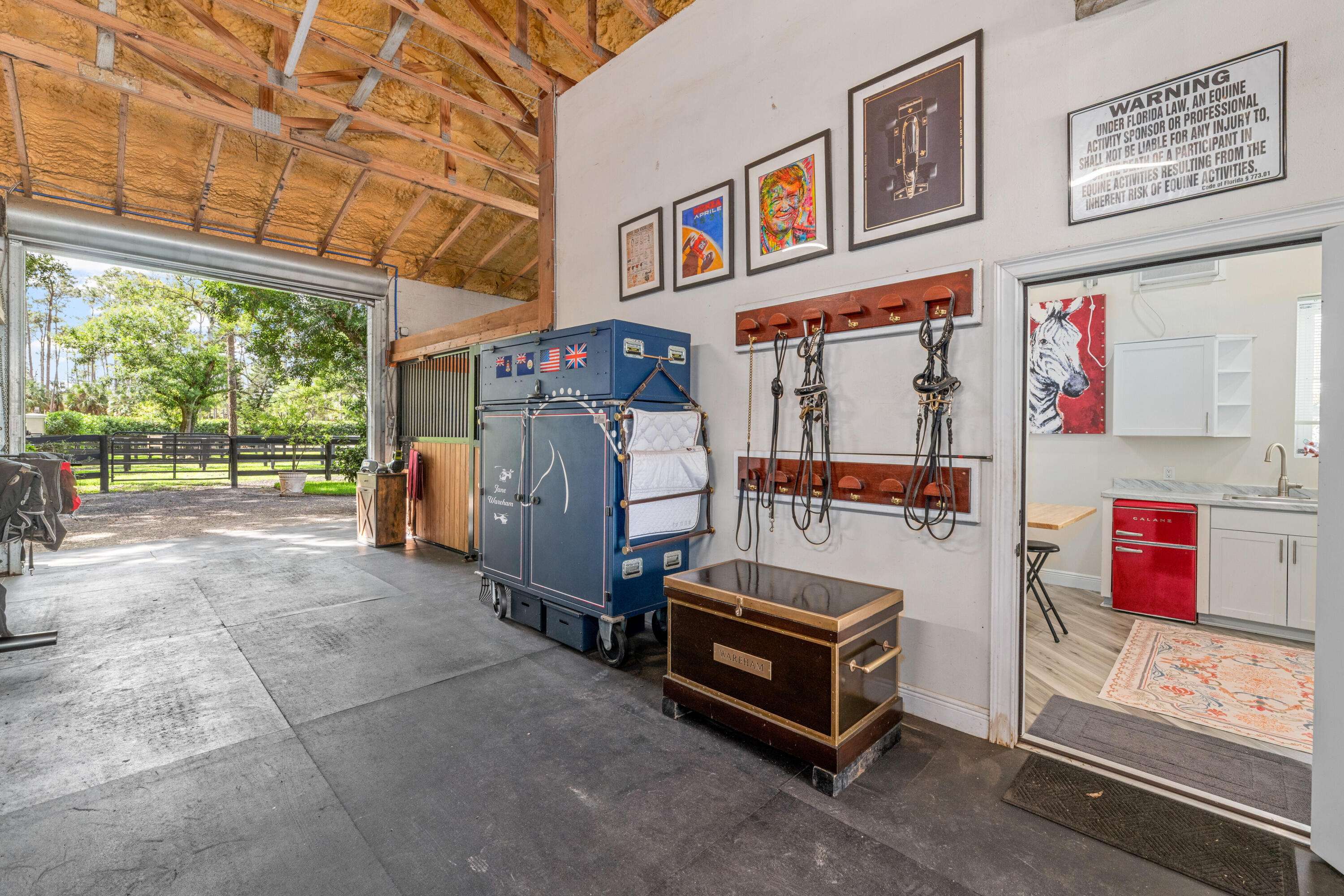 LOXAHATCHEE GROVES - Residential