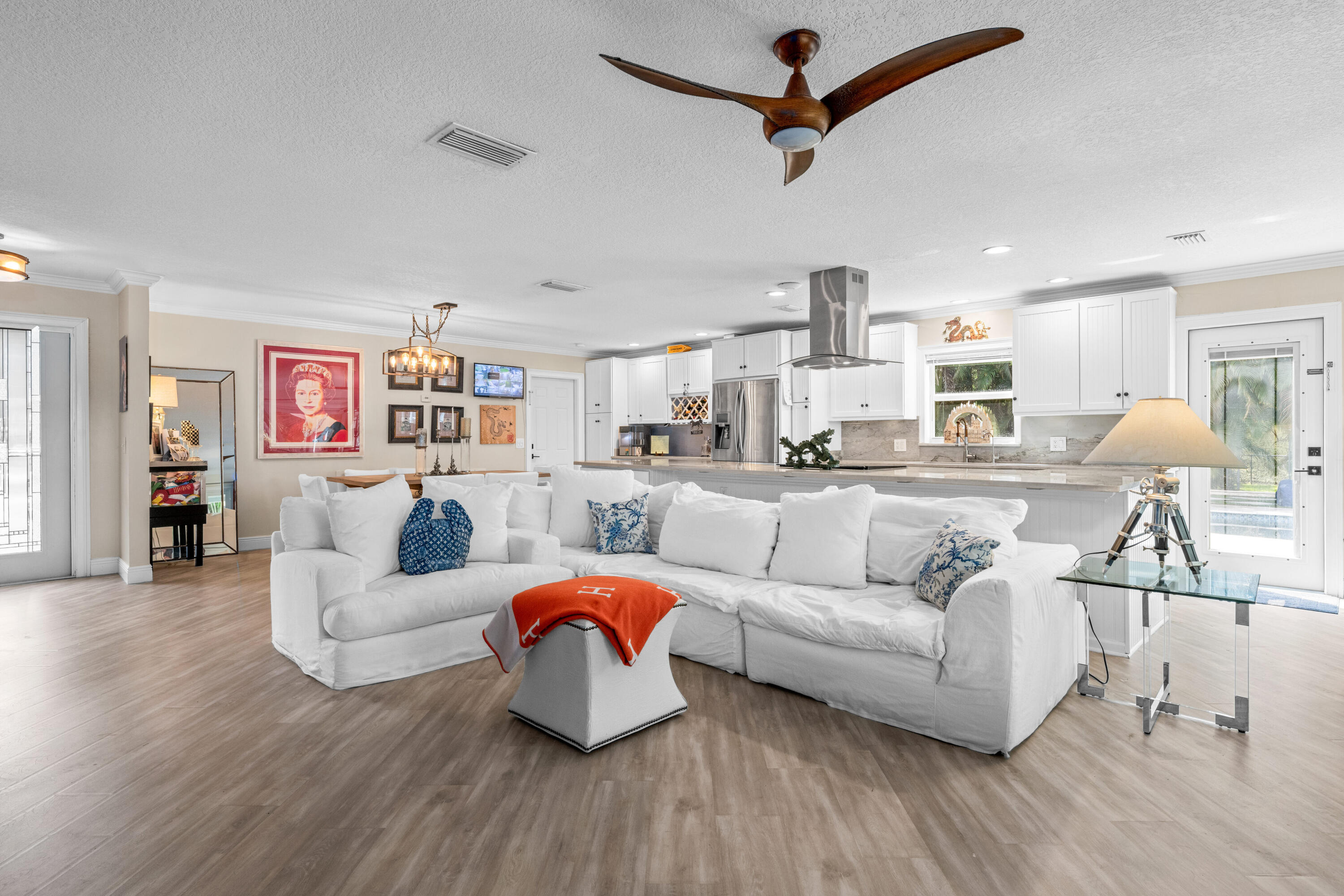 LOXAHATCHEE GROVES - Residential