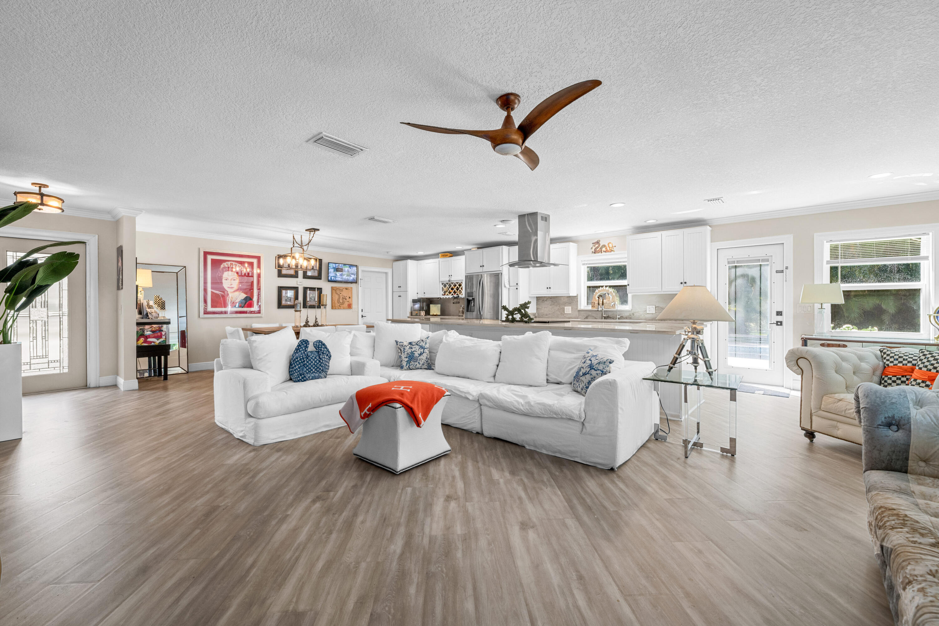 LOXAHATCHEE GROVES - Residential