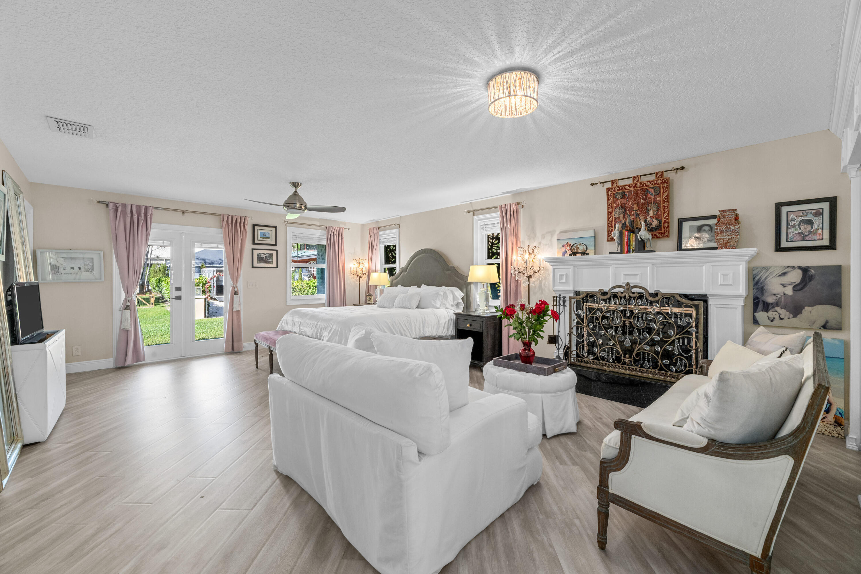 LOXAHATCHEE GROVES - Residential